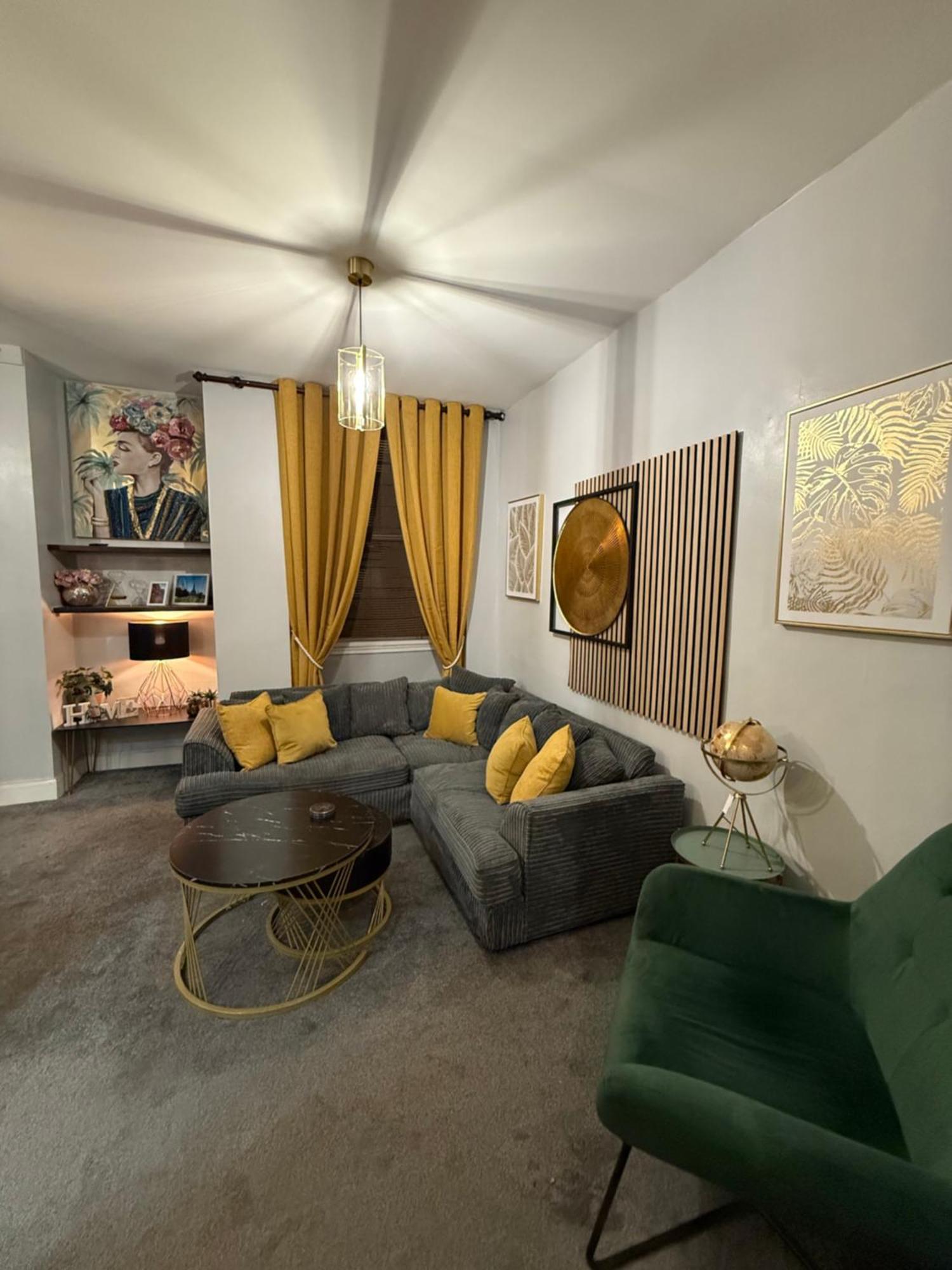 Two Bedroom Apartment-Central Edinburgh-Old Town-Licensed Екстер'єр фото