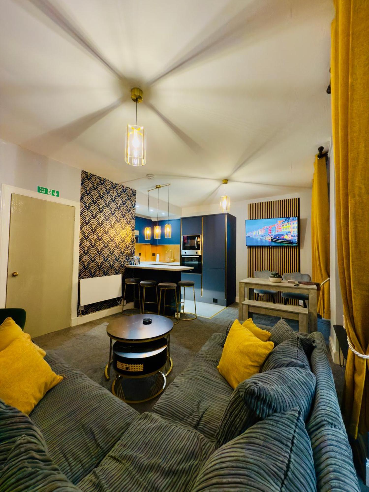 Two Bedroom Apartment-Central Edinburgh-Old Town-Licensed Екстер'єр фото